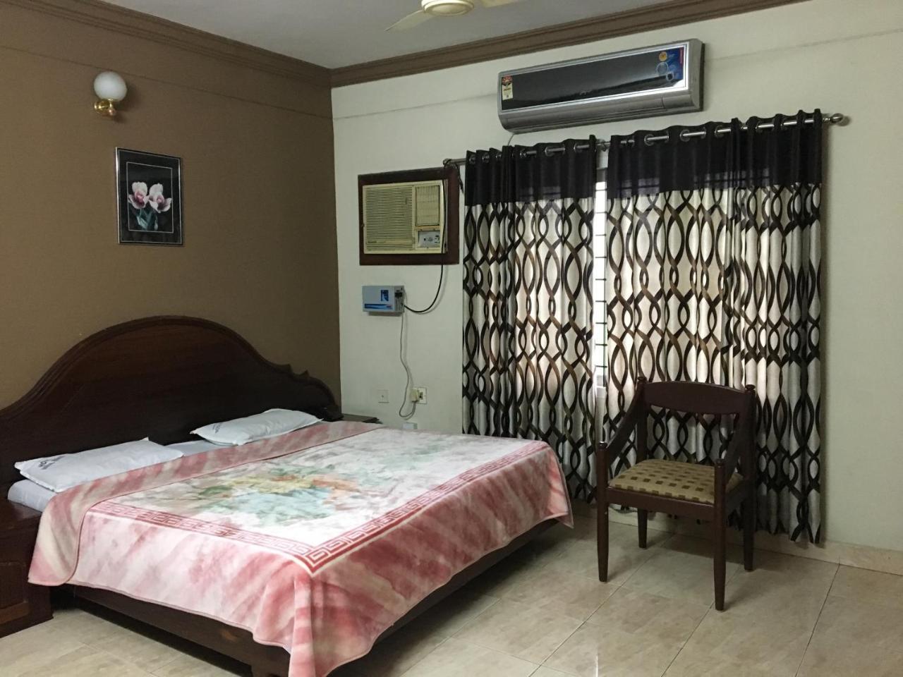Hotel Royal Wings Nedumbassery Luaran gambar
